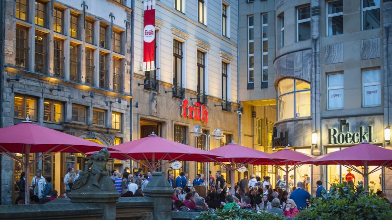 Foto: Das „Brauhaus Früh“ gegenüber dem Kölner Dom gehört zu den bekanntesten Lokalen der Stadt.
