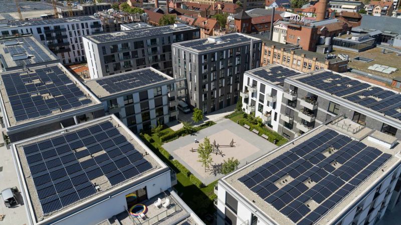 In der Referenz, Klimaquartier in Esslingen a.N.: 85 Tonnen grüner Wasserstoff können produziert werden – Jahresstromverbrauch von 726 Dreipersonenhaushalten. 