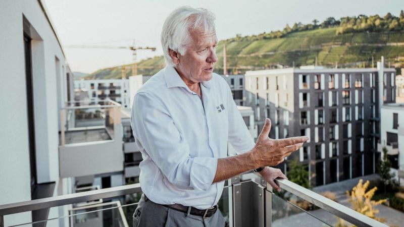 Neue Weststadt in Esslingen a.N.: Erweitertes Expertenwissen – Univ. Prof. Dr. M. Norbert Fisch vom Steinbeis Innovationszentrum Energie-, Gebäude- und Solartechnik (SIZ). 
