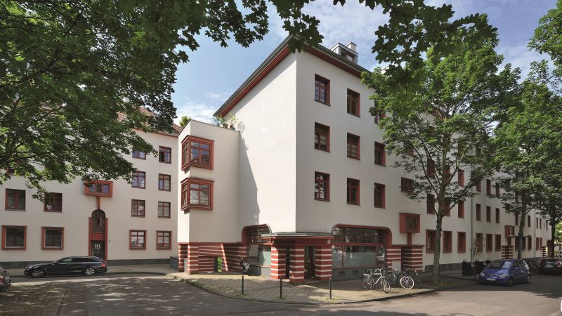 Bei der denkmalgeschützten Naumannsiedlung setzt die GAG Immobilien AG in Köln auf eine zeitgemäße und hocheffiziente Techniklösung, die dauerhaft vor Kalksteinbildung schützt. 