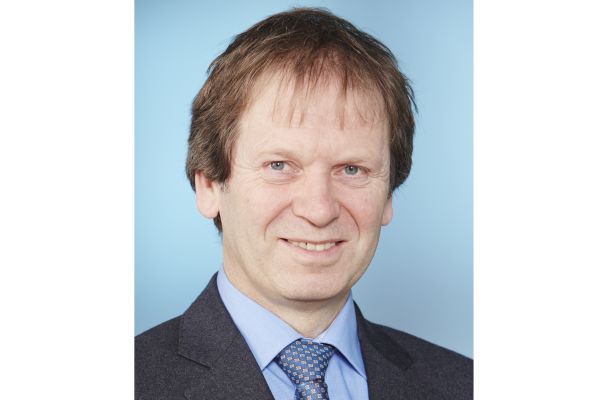 Prof. Dr. Hans-Martin Henning.