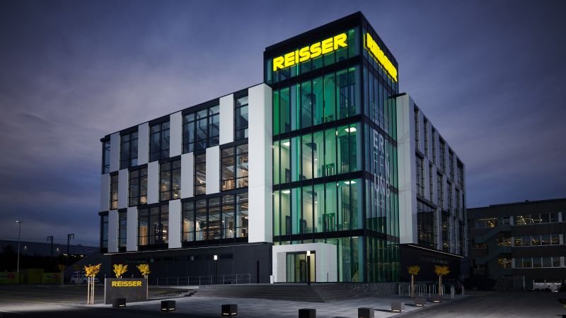 Das Bild zeigt die Firmenzentrale der Reisser AG in Böblingen.