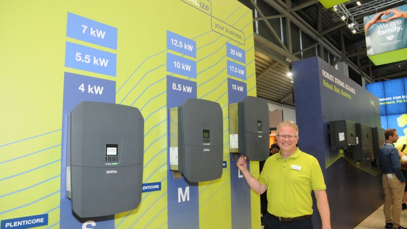 Die neuen Hybrid-Wechselrichter „Plenticore G3“ der Kostal Solar Electric GmbH sind in verschiedenen Leistungsklassen bis 20 kW erhältlich, so Field-Marketing-Manager Kai Langel.