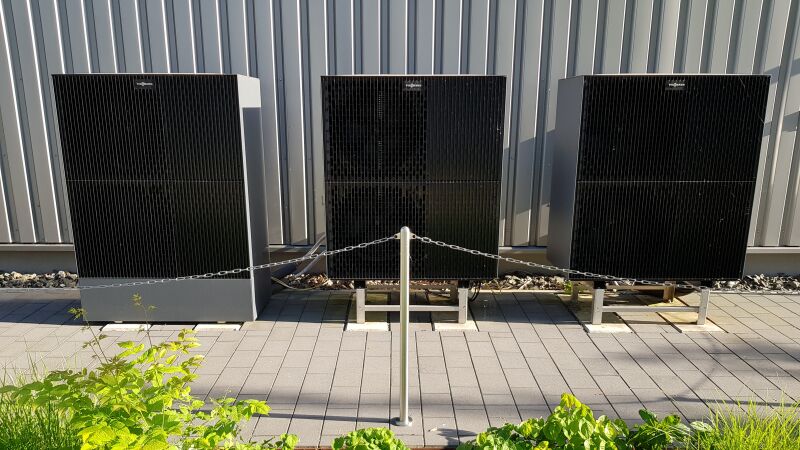 Bei Viessmann in Allendorf (Eder) informierte man unter anderem über das Leistungsspektrum der Vitocal Luft/Wasser-Wärmepumpen.
