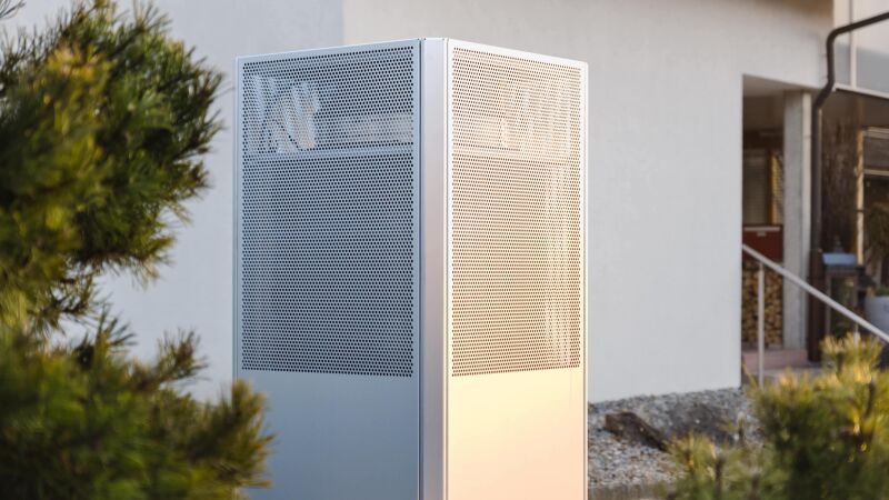 Außen schick, innen intelligent: So lässt sich die Luft/Wasser-Wärmepumpe (4-16 kW) aus dem Hause Regli beschreiben.