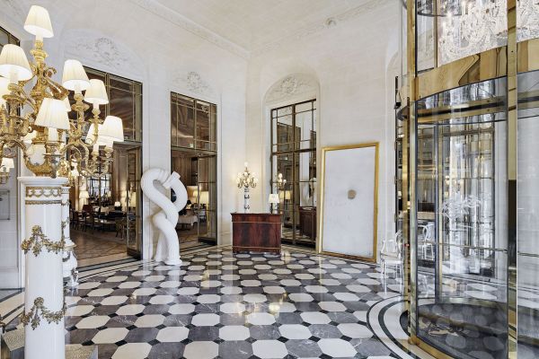 Foyer des Hotels Le Meurice in Paris.