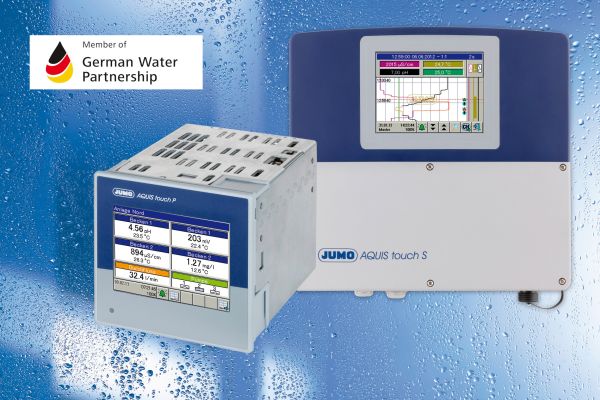 Das modulare Mehrkanalmessgerät für die Flüssigkeitsanalyse JUMO AQUIS touch eigne sich optimal zum Einsatz in Verdunstungskühlanlagen, sagt JUMO.