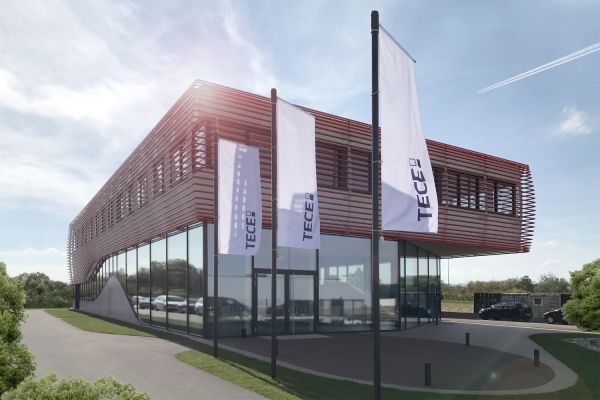 Das Bild zeigt das neue TECE-Firmengebäude in Ebreichsdorf.
