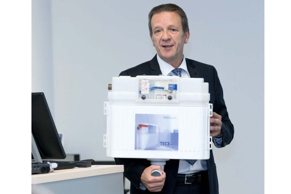 TECE-Geschäftsführer Hans-Joachim Sahlmann blickt anlässlich des 30. Geburtstages von TECE auf die Entwicklung des Unternehmens. 