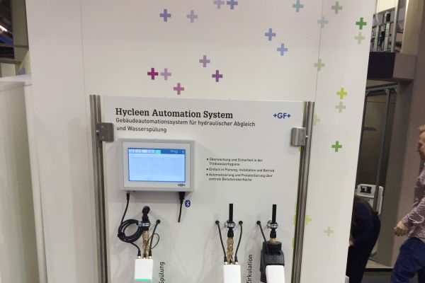 Das Bild zeigt das neue „Hycleen Automation System“.